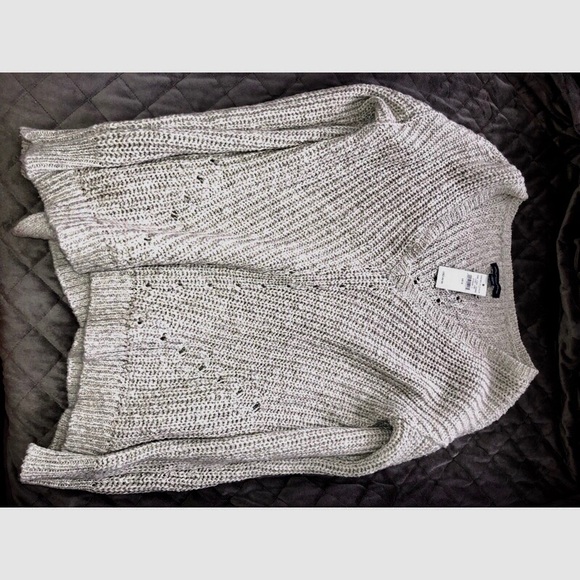 Brand New long sleeve sweater - Picture 5 of 6